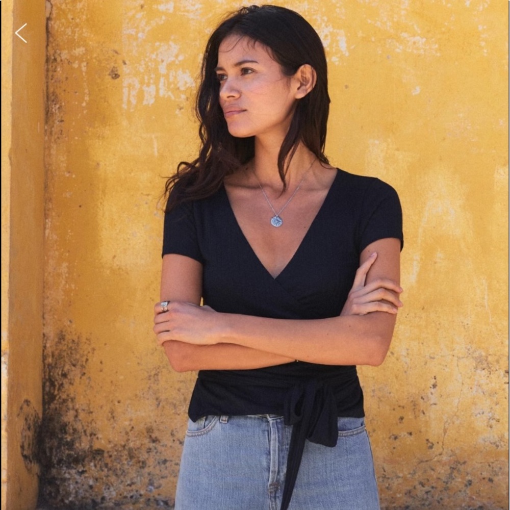 Sezane blue cache-coeur